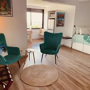 https://studio-calme-proche-centre-ville-ferry-aeroport.frenchpolynesia-hotels.com