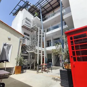 https://st-lazaros-studios-2.hotelsatayianapa.com